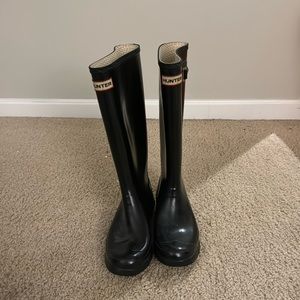Hunter boots, tall, black